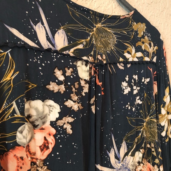 JAASE Floral Print Bell Sleeve Blouse - Picture 9 of 11